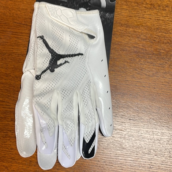 Nike Air Jordan Vapor Knit Football Gloves. Size XL. NWT. - Picture 2 of 11
